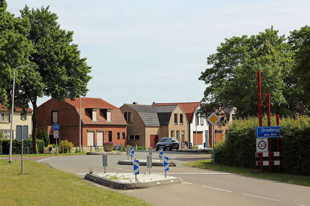 Draaibrug_Sluis_R02_opgepoetst